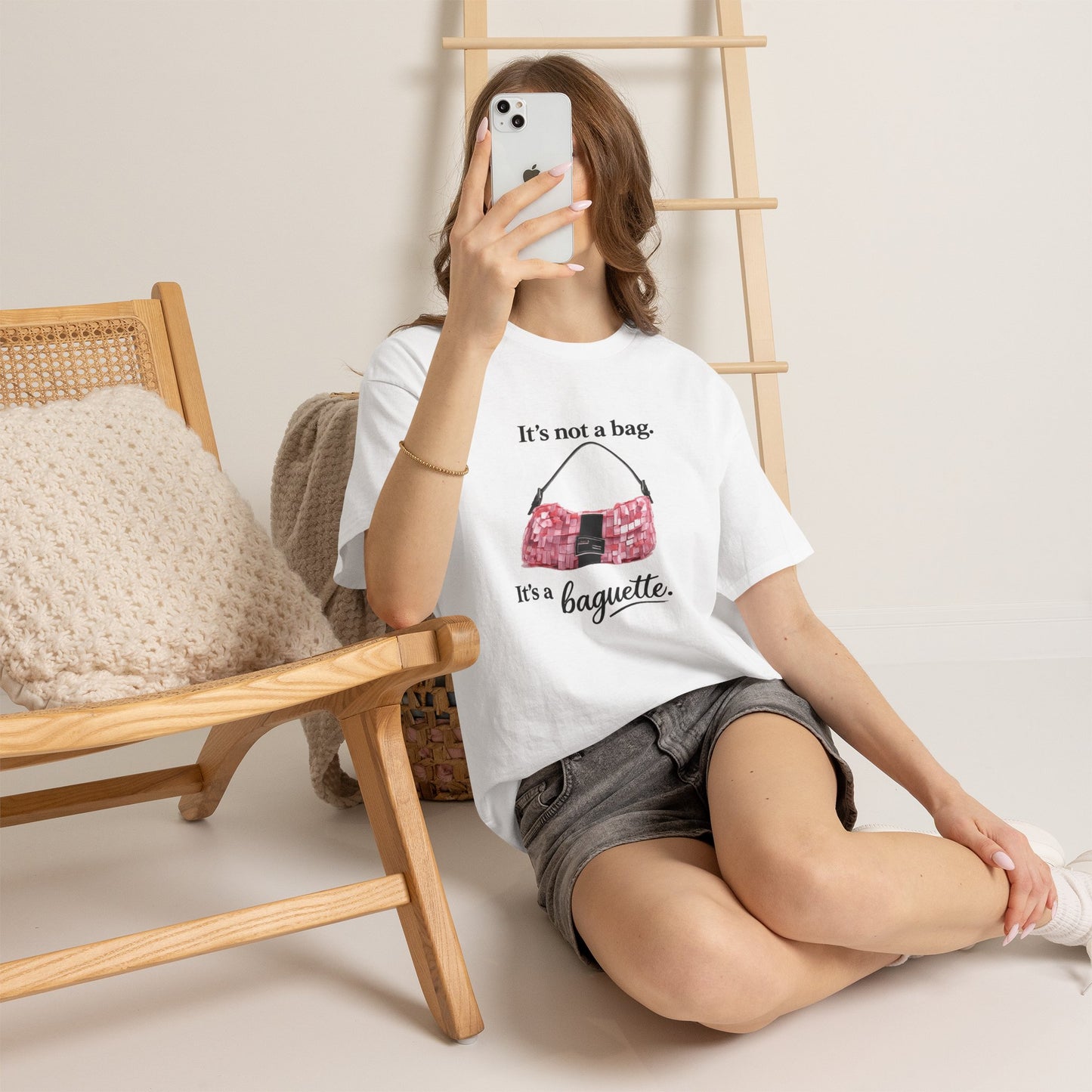 Baguette Purse Graphic Tee – "It's not a bag. It's a baguette." Fashion T‑Shirt