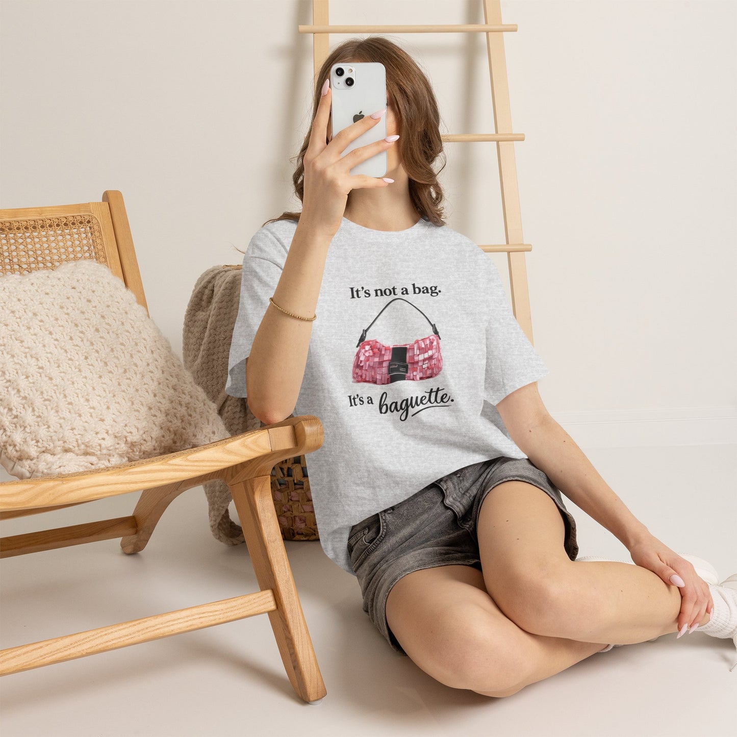 Baguette Purse Graphic Tee – "It's not a bag. It's a baguette." Fashion T‑Shirt